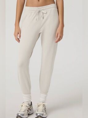 Vuori Performance Joggers – DreamKnit – Size: Small